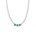 Carica l'immagine nella Galleria, Collana Di Perle Con Tre Quadrati Zirconati