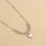 Carica l'immagine nella Galleria, Collana Con Cuore Smaltato