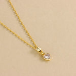 Carica l'immagine nella Galleria, Collana Pietra di Luce Cuore