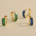 Carica l'immagine nella Galleria, Orecchini Cerchio Veretta Zirconato