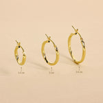 Carica l'immagine nella Galleria, Orecchini A Cerchio "Vittoria"