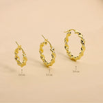 Carica l'immagine nella Galleria, Orecchini A Cerchio "Chiara"