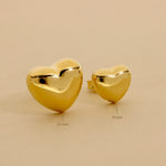 Carica l'immagine nella Galleria, Orecchini Cuore Bombato