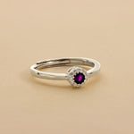 Carica l'immagine nella Galleria, Anello Con Pietra A Cerchio