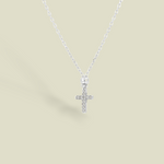 Carica l'immagine nella Galleria, Collana Con Croce Quadrata Piccola