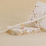 Carica l'immagine nella Galleria, Collana Di Perle Con Ovale Zirconato