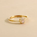 Carica l'immagine nella Galleria, Anello Con Ovale Zirconato