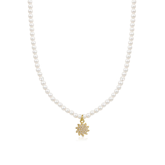 Collana di Perle con Pendente Sole Zirconato