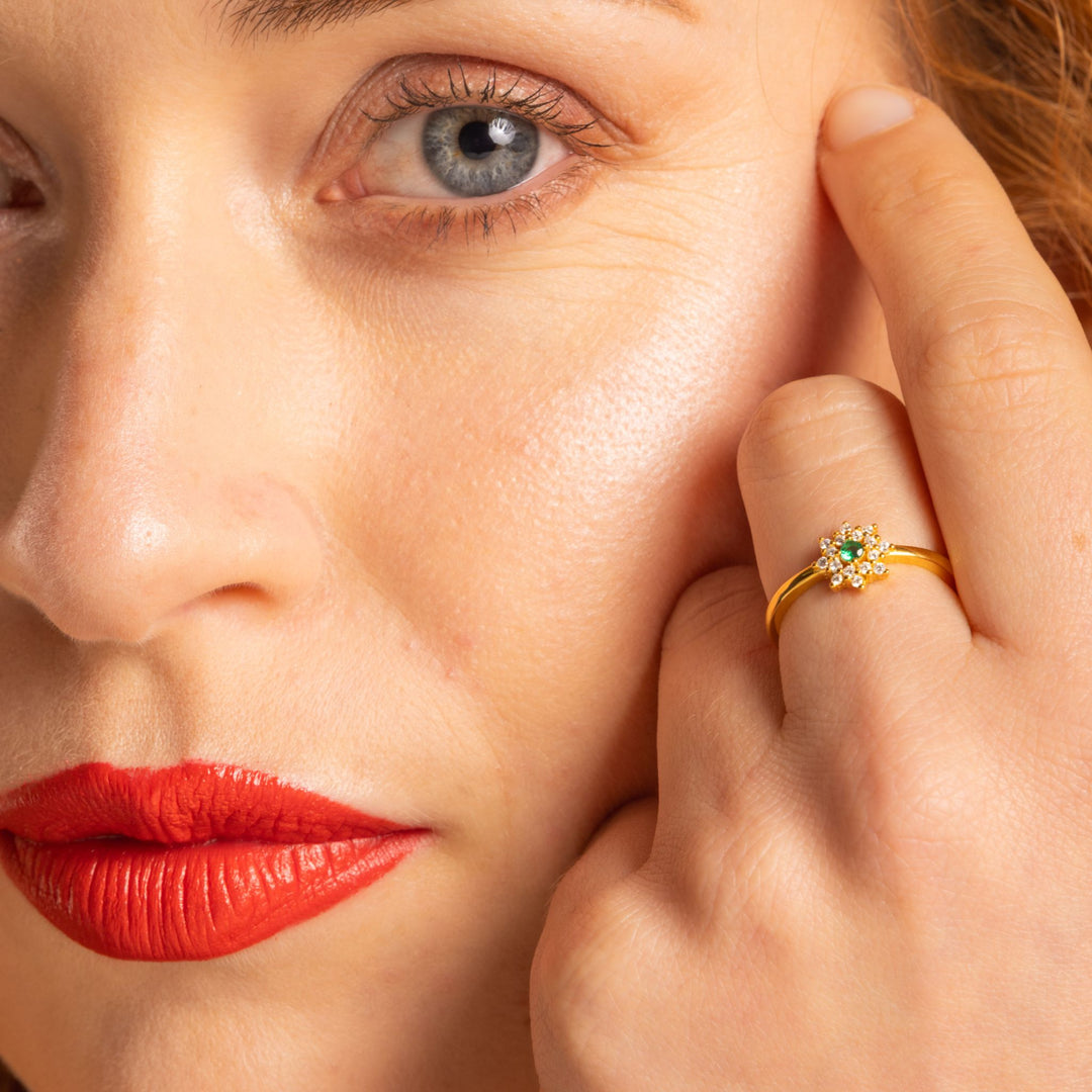 Anello con Fiore e Pietra Colorata