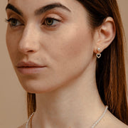 Orecchini Lobo con Perla e Cuore Pendente Strass