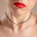 Carica l&#39;immagine nella Galleria, Choker Cordino con pendente
