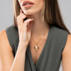 Collana Con Medaglione in Madreperla