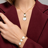 Collana con Cerchi e Inserti in Madreperla