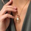 Collana Con Medaglione in Madreperla